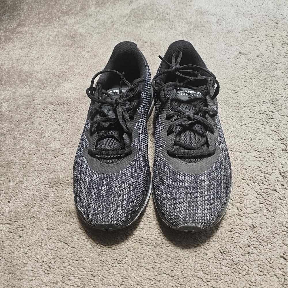 Women's Black Athletic Shoes